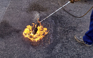 St Y Nyll flat roofing repairs